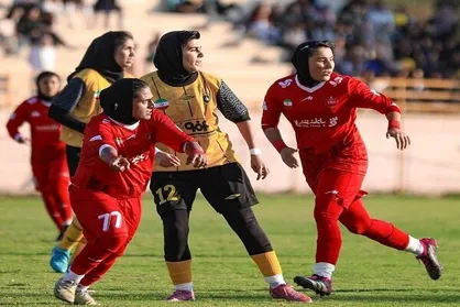 تساوی بدون گل پرسپولیس و سپاهان در هفته چهاردهم لیگ برتر