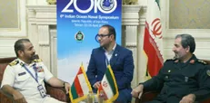 فرمانده نیروی دریایی ارتش عمان با معاون امور بین‌الملل ستادکل نیروهای مسلح دیدار کرد