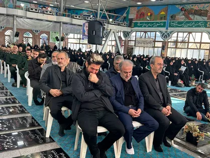 چهل روز از جنایت اغتشاشگران گذشت/ برگزاری چهلم شهدای امنیت و سلامت در گلزار شهدای رشت با حضور گسترده مردم+فیلم