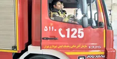 آتش سوزی گسترده انبار چوب در جنوب شرق تهران