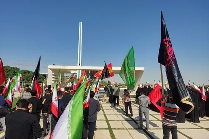 راهپیمایی نمادین دانشجویان مشهدی در محکومیت اغتشاشات اخیر