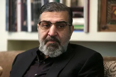 صادق خرازی: جنگ باعث وحدت ملی شد / دشمنان هیچ غلطی نمی‌‎توانند کنند + فیلم