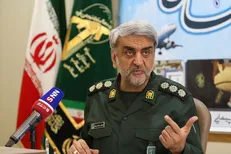 چرا پروازهای خارجی حفاظتشان را به سپاه می‌سپارند؟/ ماجرای هواپیماربایی با شامپو!