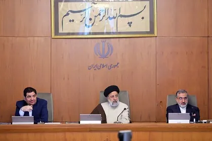 رئیسی: دولت مسئول پیگیری فرامین رهبرانقلاب برای تقویت روابط با همسایگان است
