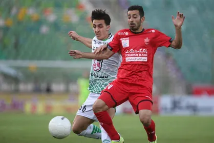 گل اول پرسپولیس به ذوب آهن توسط شهریار مغانلو+ فیلم