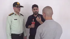 زورگیری در آسانسور منزل / سارق برای شناسایی نشدن تغییر چهره داد + فیلم