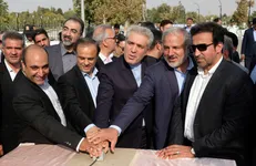 سیستان و بلوچستان استاندار جالبی دارد / استانش در بحران به سرمی‌برد؛ اما وقت رسیدگی به مشکلات را ندارد