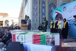 آیین تشییع پیکر شهیده معصومه کرباسی، اولین بانوی ایرانی شهید در راه قدس و حجت‌الاسلام شهید محمد صباحی، امام جمعه کازرون امروز یکشنبه ۶ آبان ۱۴۰۳ با حضور پرشور مردم شیراز برگزار شد.