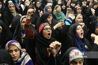 همایش دختران انقلاب