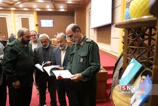 دیدار هنرمندان با مسئولین سازمان بسیج مستضعفین