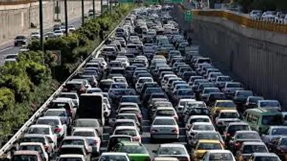ترافیک سنگین در ورودی&zwnj;های تهران/ باران در ۵ جاده کشور
