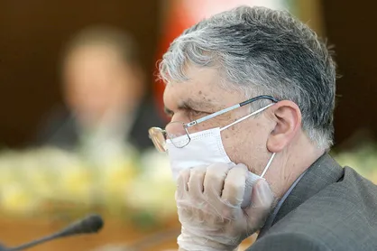 آقای وزیر حداقل در &laquo;اطلاع&zwnj;رسانی&raquo; به تئاتری&zwnj;ها احترام بگذارید!
