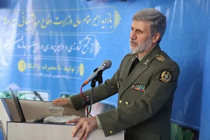 وزیر دفاع: امروز "عرصه&zwnj;ی اقتصادی" میدان واقعی مبارزه است