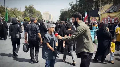 روایتی از افتخار خادمی مردم به زائران امام رضا علیه السلام در دهه پایانی ماه صفر+فیلم