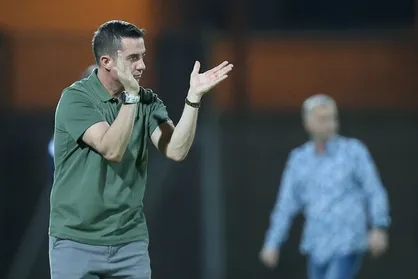 جلسه باشگاه پرسپولیس و اوسمار بعد از منتفی شدن حضور دو خارجی