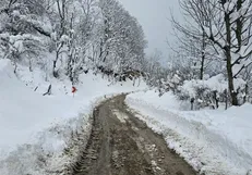 شدت برف و باران در گیلان؛ ارتفاعات سفیدپوش شدند