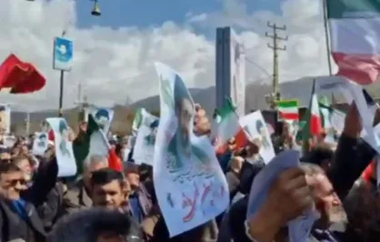 بیعت مردم شهر یاسوج با رهبر جدید انقلاب