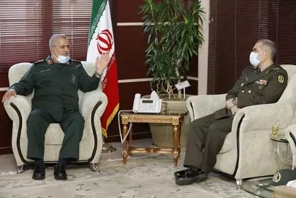 تقدیر سردار پاکپور از نقش وزارت دفاع در تجهیز ناوگان پهپادی نیروی زمینی سپاه