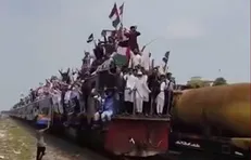 اجتماع میلیونی مردم بنگلادش در حمایت از غزه و ابراز انزجار از رژیم کودک کش صهیونیستی