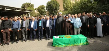 پیکر زنده&zwnj;یاد حجت&zwnj;الاسلام رضوان&zwnj;طلب، استاد دانشگاه تهران تشییع شد