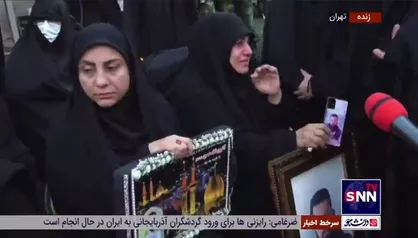 حضور مادران شهید علی وردی و شهید قربانخانی در مراسم وداع با شهید مدافع وطن &laquo;جانی بت اوشانا&raquo;