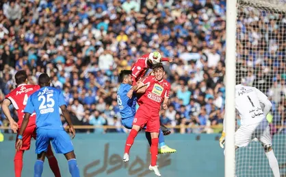 دلایل توقف واگذاری استقلال و پرسپولیس در ایستگاه &laquo;فرابورس&raquo;