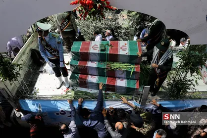 مراسم تشییع پیکر مطهر ۱۵۰ شهید دفاع مقدس در تهران- 3