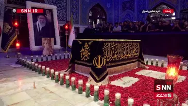 تصاویری از حضور مردم عزادار در کنار مقبر مطهر رهبر شهید انقلاب در سالروز شهادت پیامبر اکرم (ص) و امام حسن مجتبی (ع)