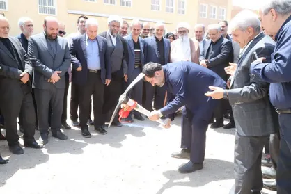 کلنگ&zwnj;زنی سه مدرسه و هنرستان خیرساز در قم