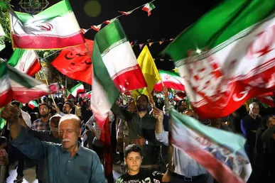 حضور سمنانی‌ها در خیابان برای صد و سومین شب متوالی به روایت تصاویر