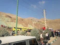 اتوبوس دانشجویان علوم و تحقیقات ترمز بریده بود؛ دیروز هم همین اتفاق افتاد