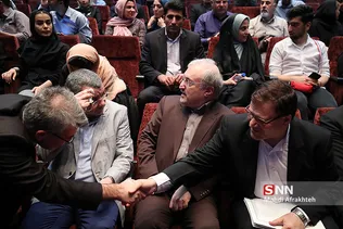 همایش روز خبرنگار در وزارت بهداشت و درمان