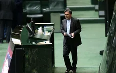 پشت‌پرده پیامک به نمایندگان کیست؟/ آخوندی در دورهمی وکلای دولت در مجلس به آفریقا برگشت