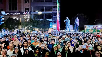 جشن خیابانی مردم تهران در آستانه میلاد پیامبر اکرم(ص) و امام صادق(ع)