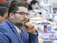 ورود وسایل ارتباطی الکترونیکی به داخل هواپیما ممنوع شد