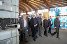 رئیس سازمان قضایی نیرو‌های مسلح از فرآیند ترخیص کالا در انبار‌های اداره کل گمرک استان قم بازدید کرد