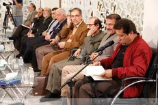 میدان دادن شاعران پیشکسوت به شاعران جوان