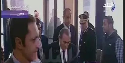حضور &laquo;حسنی مبارک&raquo; در دادگاه برای بیان شهادت علیه &laquo;محمد مرسی&raquo;