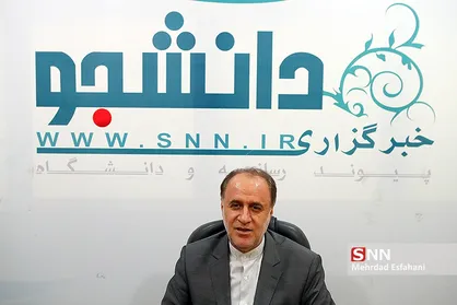 حاجی بابایی: تورم و گرانی&zwnj;های موجود کف روی آب است / انتظار معجزه از دولت نداریم