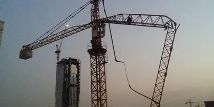 شکستگی تاورکرین کارگر ساختمانی را مصدوم کرد