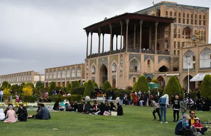 اقدامات کوچک زیرساختی آثار بزرگ در جذب گردشگر دارد / ضرورت ایجاد سیستم حمل&zwnj;ونقل ویژه گردشگران