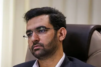 مخازن نفتی آینده و ثروت بزرگ ما ذهن و قلب جوانان کشور است