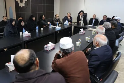 دیدار رئیس جمهور با خانواده شهدا و جان&zwnj;باختگان حوادث اخیر گلستان +فیلم