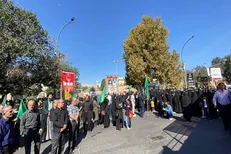 اصفهان یکپارچه عزادار حسین است/ حضور قافله غم در گلزار شهدا