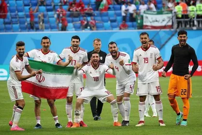 فیلم/ شعار هواداران ایرانی در خیابانهای کازان