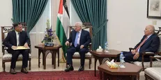 اعزام فرستاده عمان به رام‌الله برای دیدار با عباس