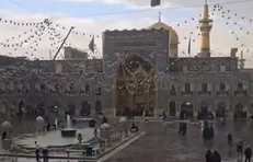 بارش باران در حرم مطهر امام رضا (ع)