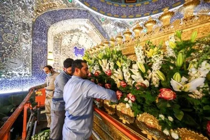 گلباران حرم مطهر علوی به مناسبت ولادت حضرت زهرا (س) + عکس