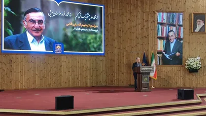صالحی: فانی در تاریخ معاصر کم&zwnj;نظیر است