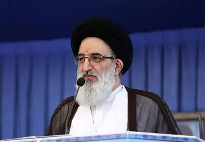 انتقاد امام جمعه کرج از موانع ساختگی ازدواج جوانان/ استقامت در مسیر ولایت، کلید نصرت الهی است